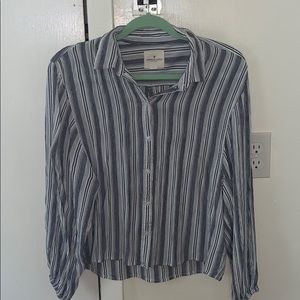 American Eagle Blouse w/ Peasant Sleeves